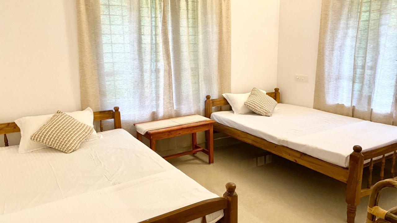 Tattwamasi Ayuryoga With Breakfast And Yoga Hotell Varkala Exteriör bild