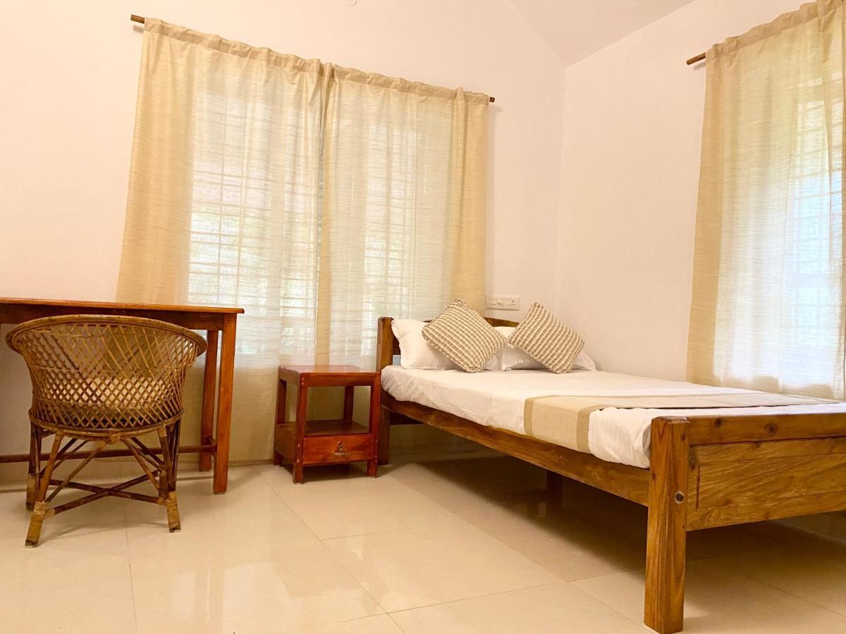 Tattwamasi Ayuryoga With Breakfast And Yoga Hotell Varkala Exteriör bild